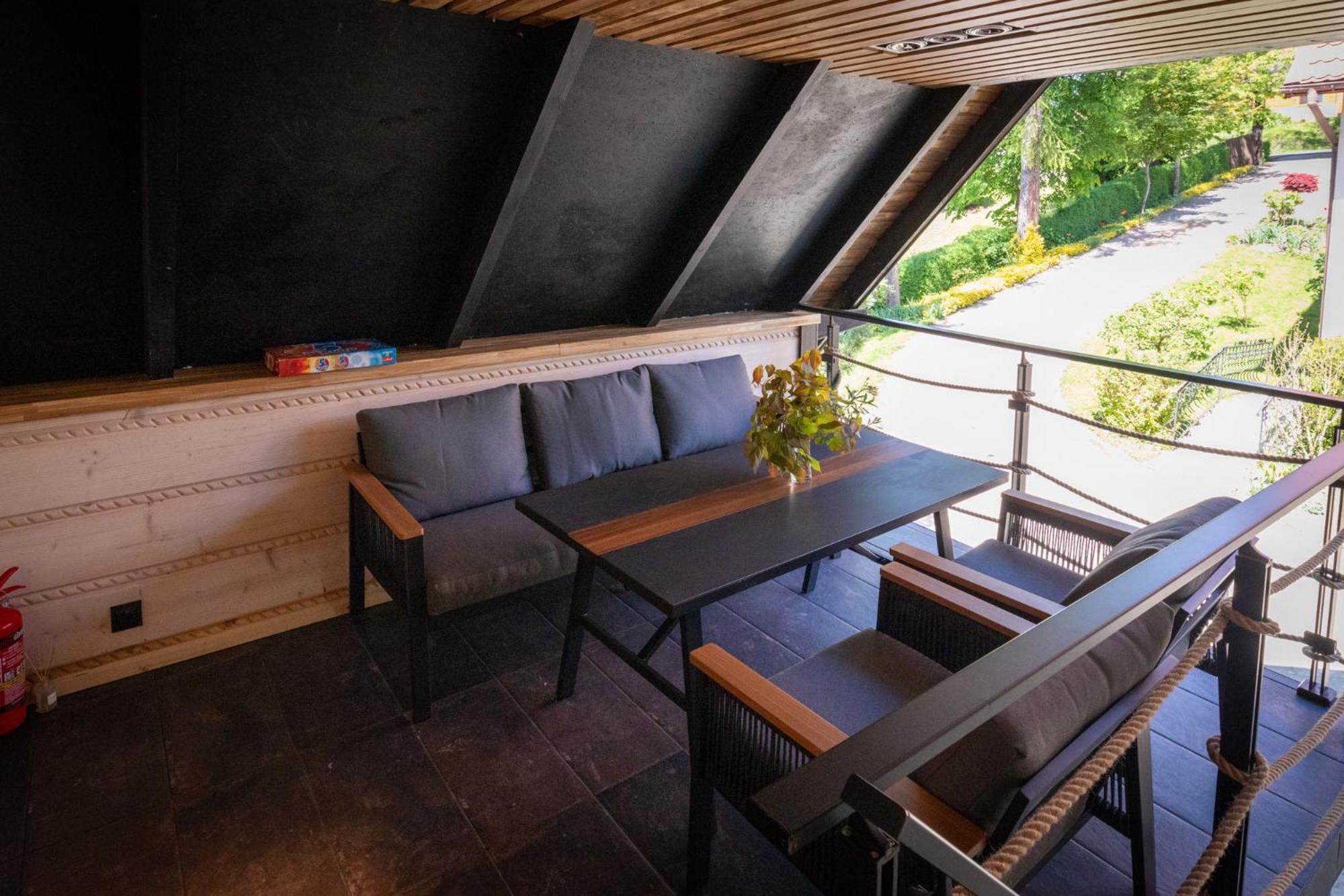 Villa Uroczysko Lesko Esterno foto