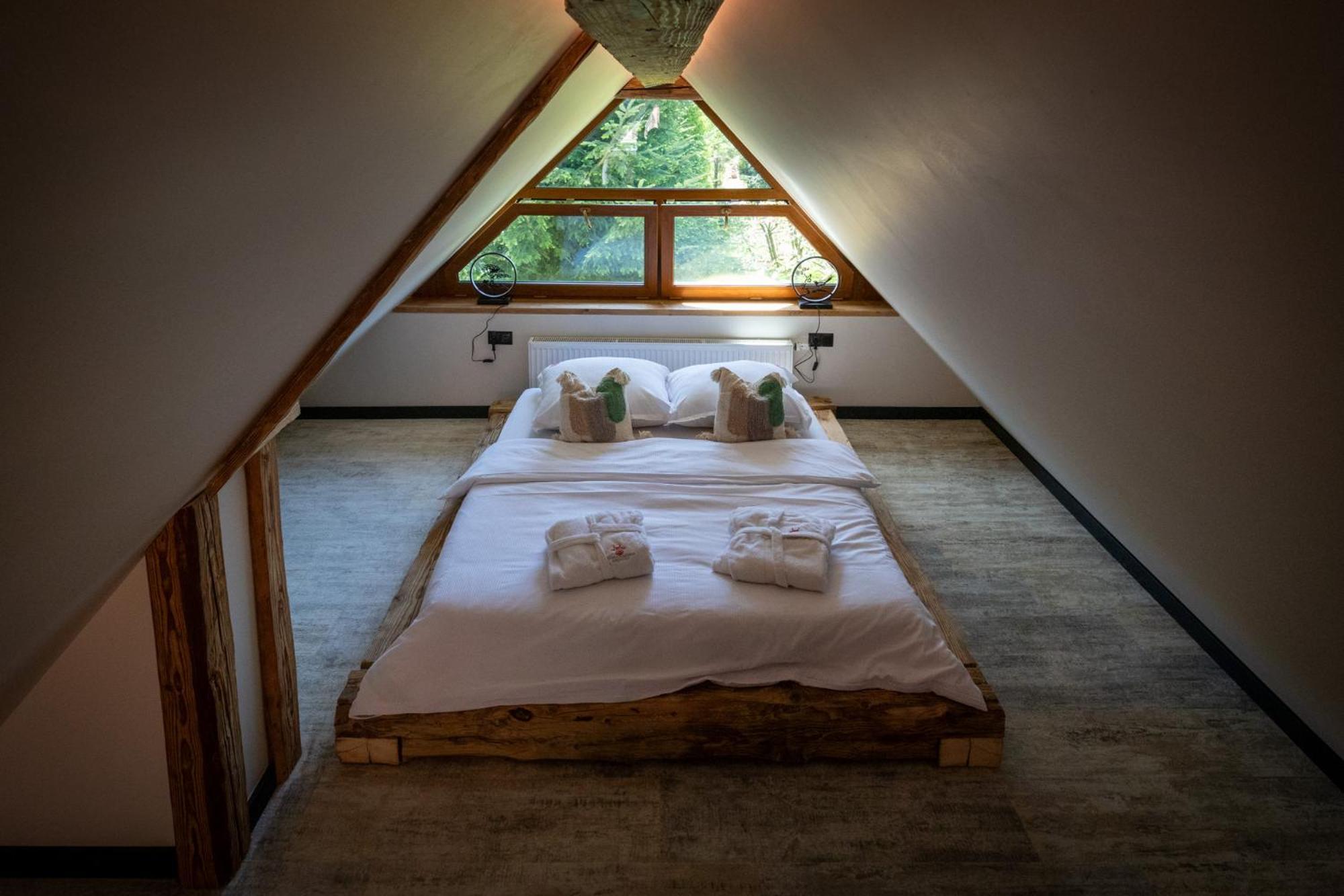 Villa Uroczysko Lesko Esterno foto
